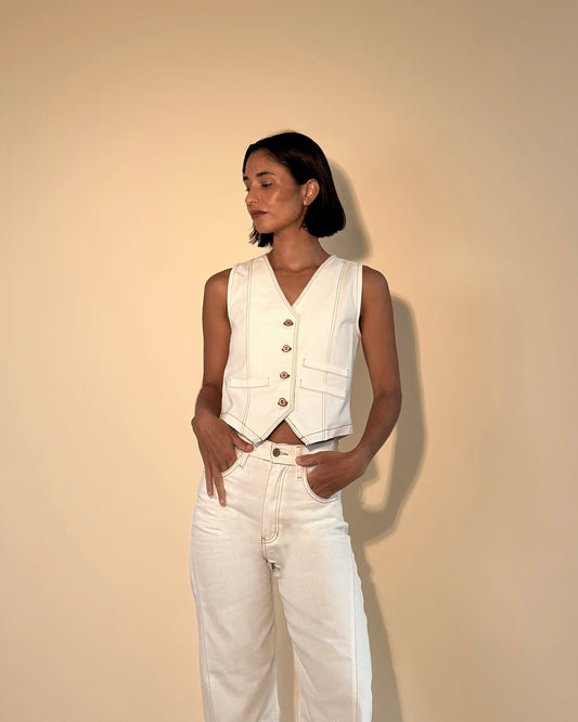 WHITE JEAN-STYLE VEST